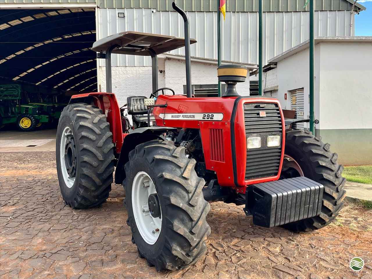TRATOR MASSEY FERGUSON MF 292 Tração 4x4 Comatral Caminhões e Máquinas Agrícolas PANAMBI RIO GRANDE DO SUL RS